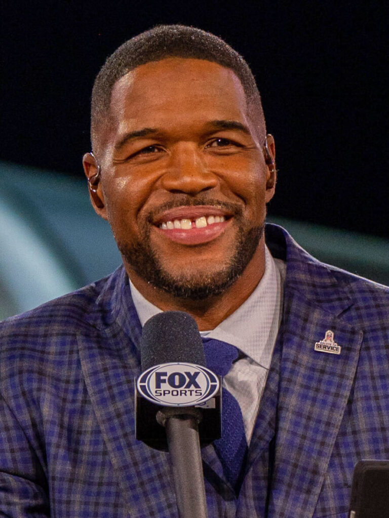 Michael Strahan, Fox NFL Sunday, broadcast from Al Udeid Air Base following Fox NFL Sunday’s Salute to Veterans show, Nov. 13, 2022 at Al Udeid Air Base, Qatar. This year’s Salute to Veterans highlighted the 75th anniversary of the United States Air Force, veterans, and units stationed at AUAB. (U.S. Air Force photo by Airman 1st Class Andrew Britten)